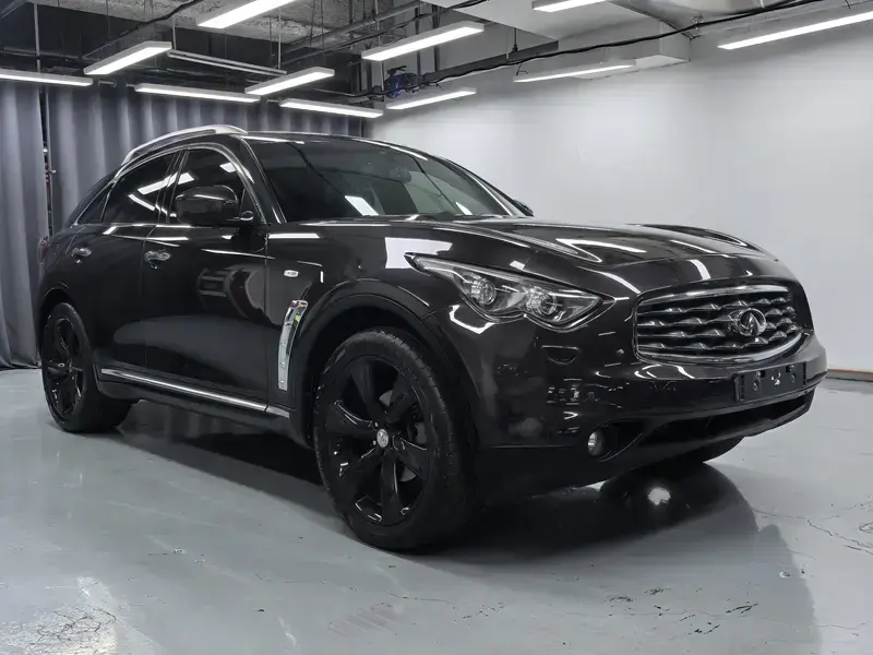 2011 Infiniti FX с пробегом 132 000 км