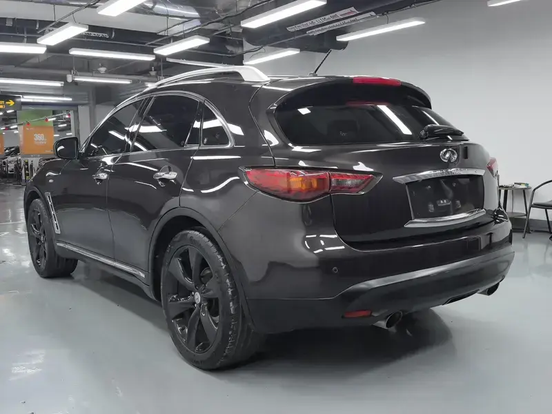 2011 Infiniti FX с пробегом 132 000 км