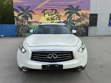 2013 Infiniti FX с пробегом 180 000 км