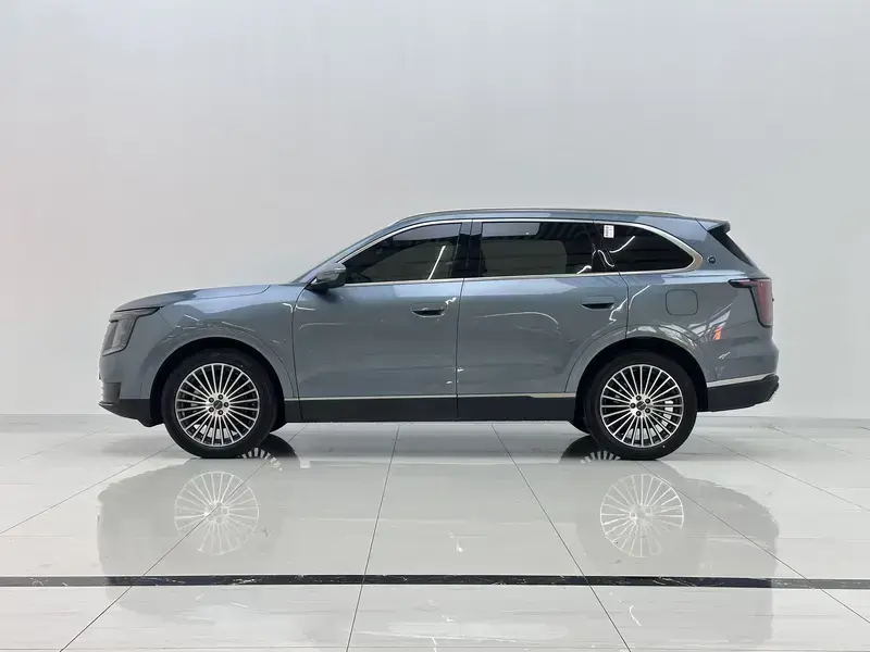 2026 JETOUR X70L с пробегом 1 100 км