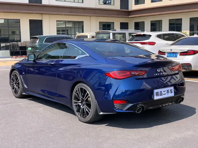 2019 Infiniti Q60 с пробегом 61 000 км