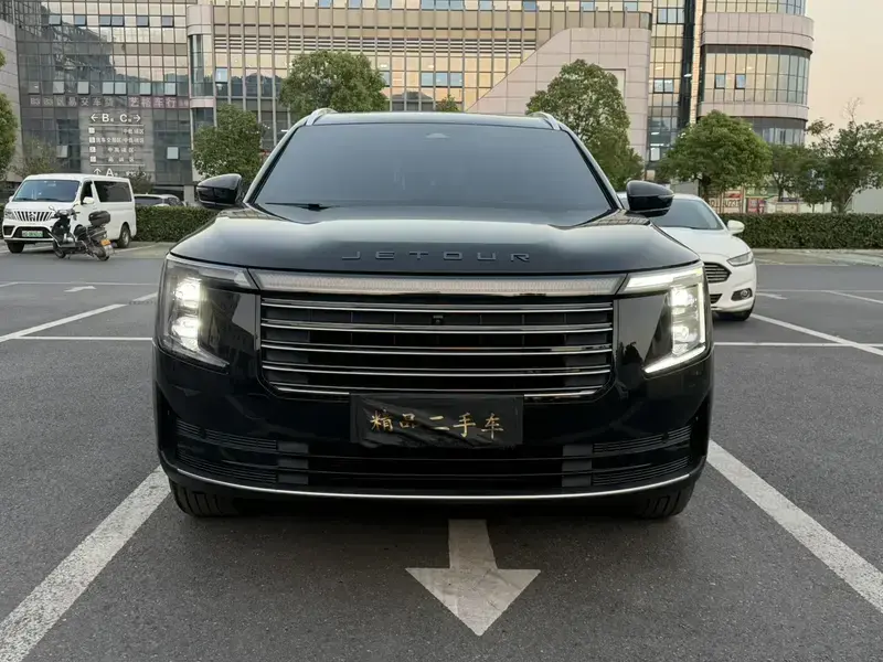 2026 JETOUR X70L с пробегом 11 000 км