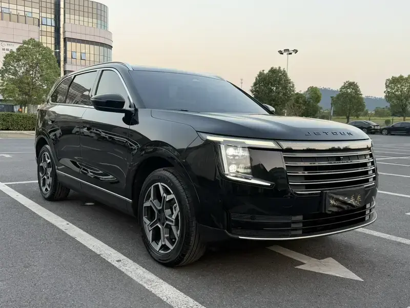 2026 JETOUR X70L с пробегом 11 000 км