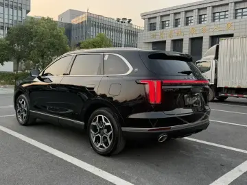 2026 JETOUR X70L с пробегом 11 000 км