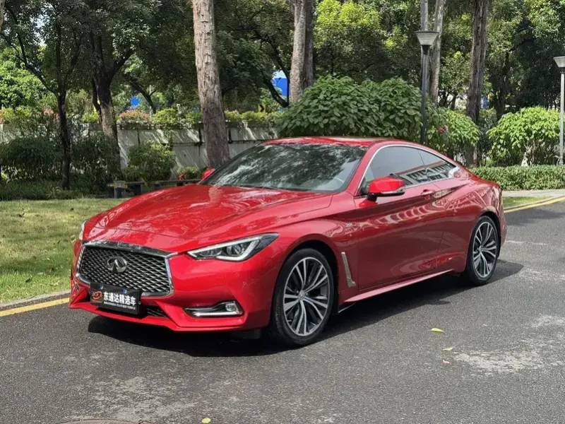 2019 Infiniti Q60 с пробегом 49 000 км