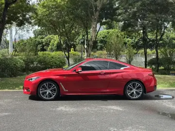 2019 Infiniti Q60 с пробегом 49 000 км