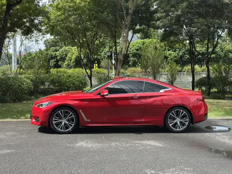 2019 Infiniti Q60 с пробегом 49 000 км