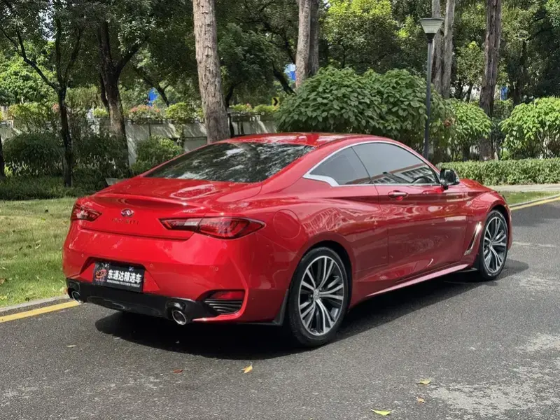 2019 Infiniti Q60 с пробегом 49 000 км
