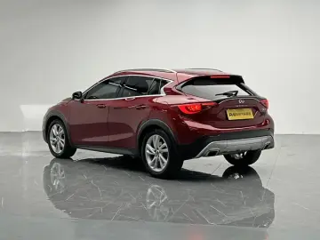 2017 Infiniti QX30 с пробегом 95 400 км