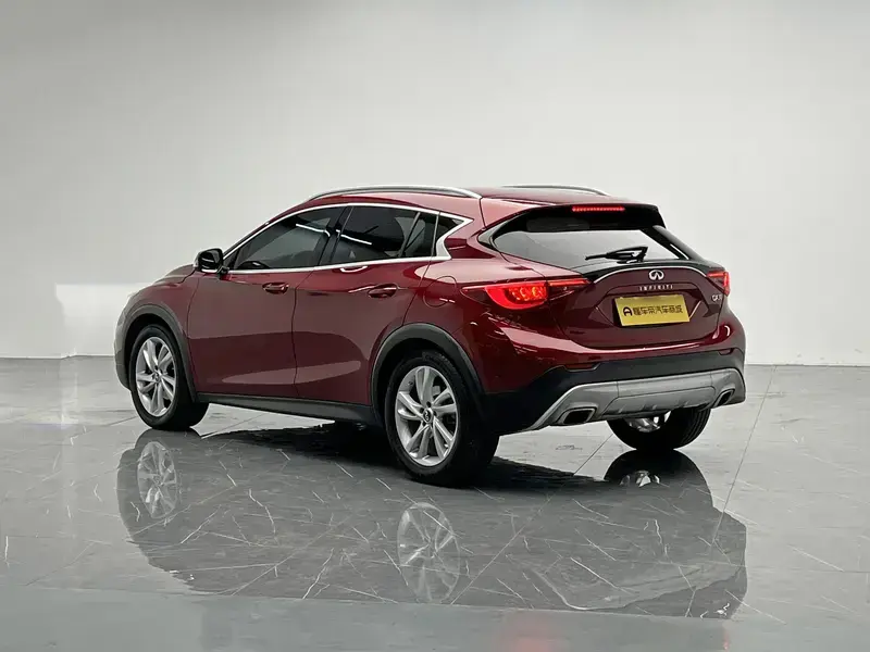 2017 Infiniti QX30 с пробегом 95 400 км