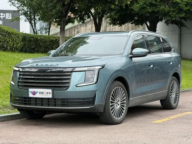 2026 JETOUR X70L с пробегом 4 000 км