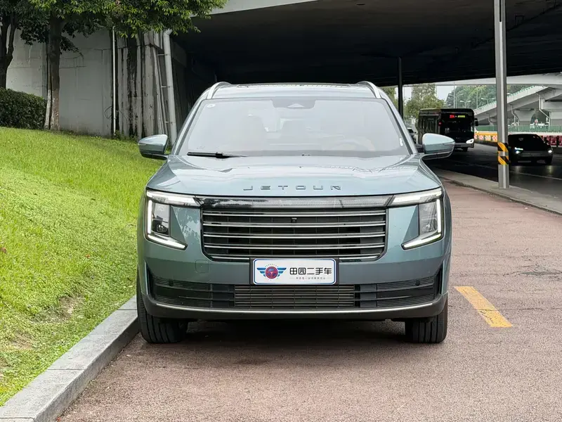 2026 JETOUR X70L с пробегом 4 000 км