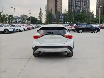 2017 Infiniti QX30 с пробегом 79 000 км