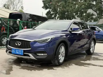 2017 Infiniti QX30 с пробегом 83 000 км