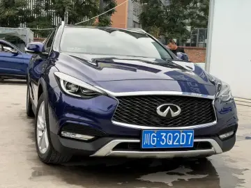 2017 Infiniti QX30 с пробегом 83 000 км
