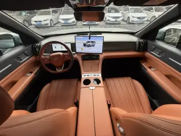 2026 JETOUR X70L с пробегом 12 000 км