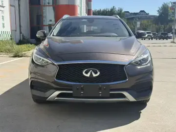 2017 Infiniti QX30 с пробегом 77 000 км