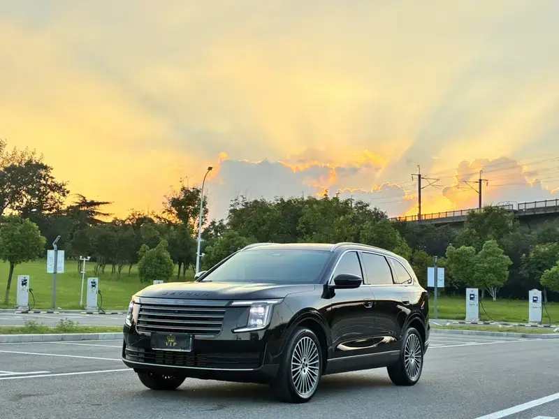 2026 JETOUR X70L с пробегом 18 000 км