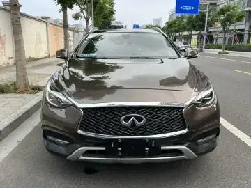 2017 Infiniti QX30 с пробегом 143 000 км