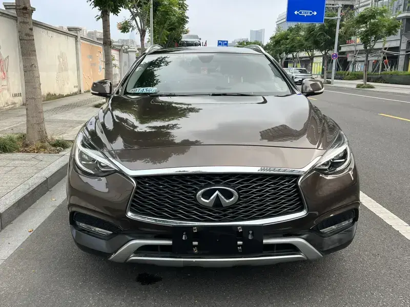 2017 Infiniti QX30 с пробегом 143 000 км