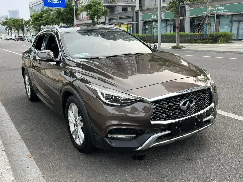 2017 Infiniti QX30 с пробегом 143 000 км