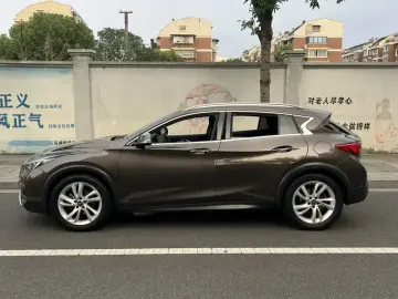 2017 Infiniti QX30 с пробегом 143 000 км