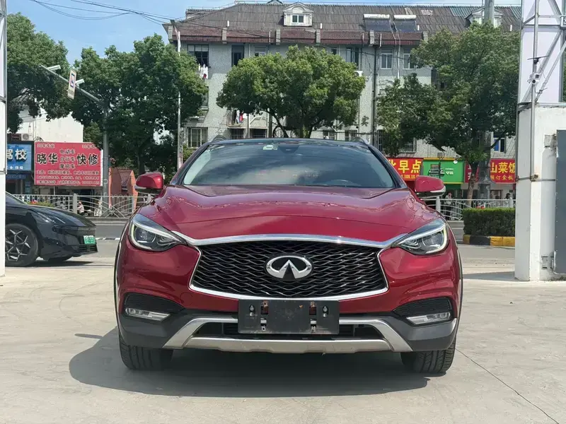 2017 Infiniti QX30 с пробегом 148 000 км