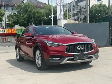 2017 Infiniti QX30 с пробегом 148 000 км