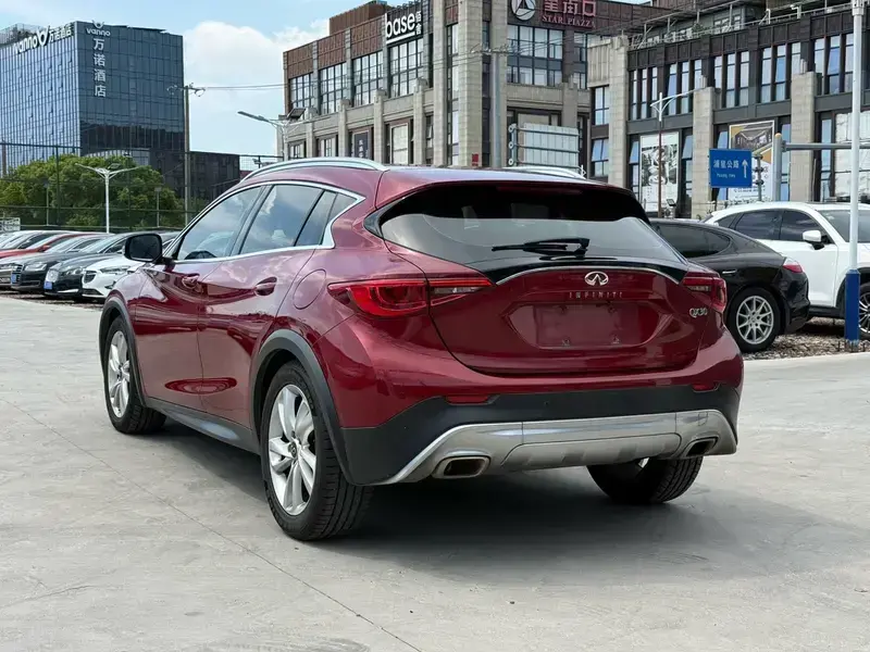 2017 Infiniti QX30 с пробегом 148 000 км