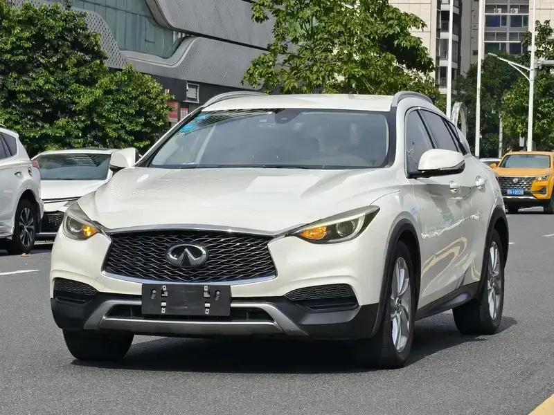 2017 Infiniti QX30 с пробегом 116 800 км