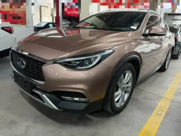 Infiniti QX30