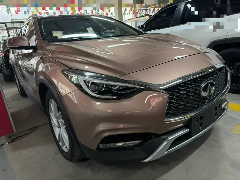 2017 Infiniti QX30 с пробегом 125 000 км