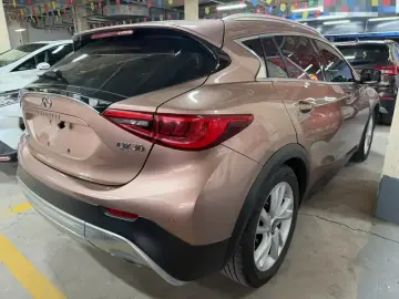 2017 Infiniti QX30 с пробегом 125 000 км