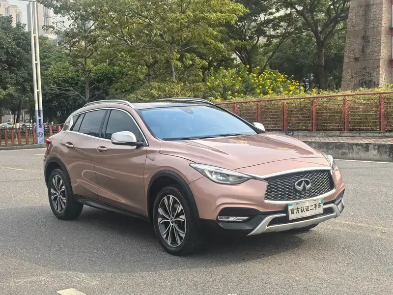 2017 Infiniti QX30 с пробегом 80 000 км
