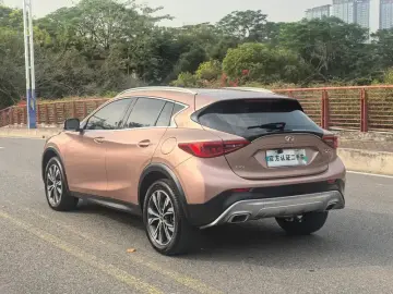 2017 Infiniti QX30 с пробегом 80 000 км