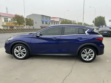 2017 Infiniti QX30 с пробегом 92 000 км