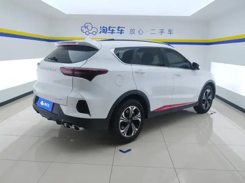 2023 JETOUR X70+ с пробегом 14 000 км
