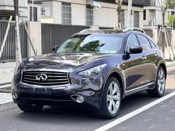 Infiniti QX70