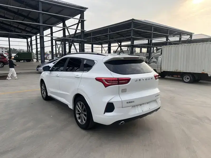 2020 JETOUR X70+ с пробегом 60 000 км