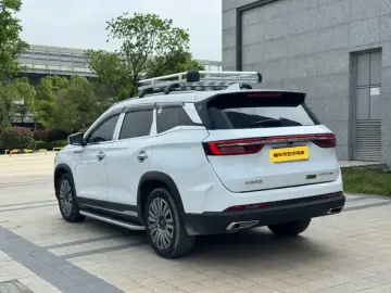 2024 JETOUR X90 Pro с пробегом 8 000 км