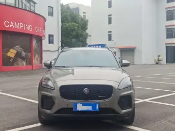 2024 Jaguar E-Pace с пробегом 20 000 км