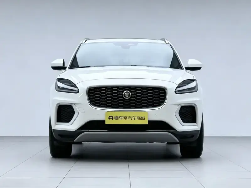 2024 Jaguar E-Pace с пробегом 17 900 км