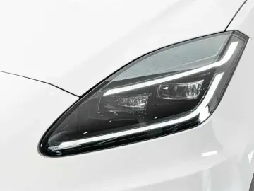 2024 Jaguar E-Pace с пробегом 20 400 км
