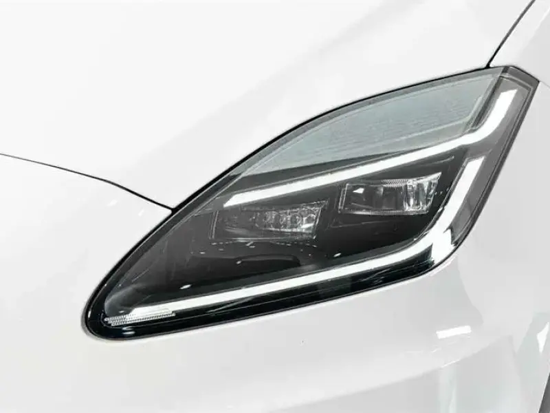 2024 Jaguar E-Pace с пробегом 20 400 км