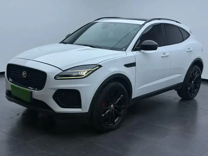 2024 Jaguar E-Pace с пробегом 20 000 км