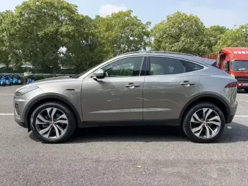 2024 Jaguar E-Pace с пробегом 24 000 км