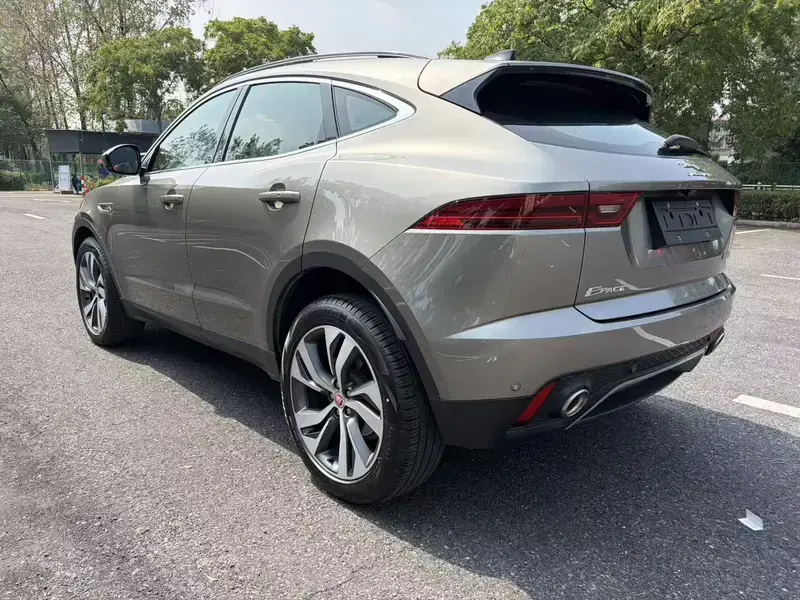 2024 Jaguar E-Pace с пробегом 24 000 км