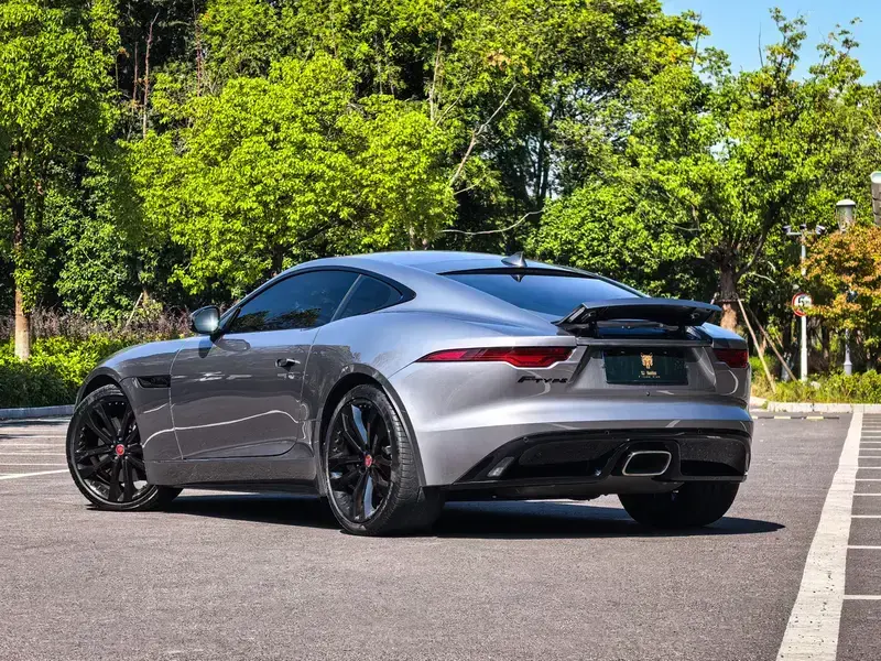 2023 Jaguar F-Type с пробегом 61 000 км