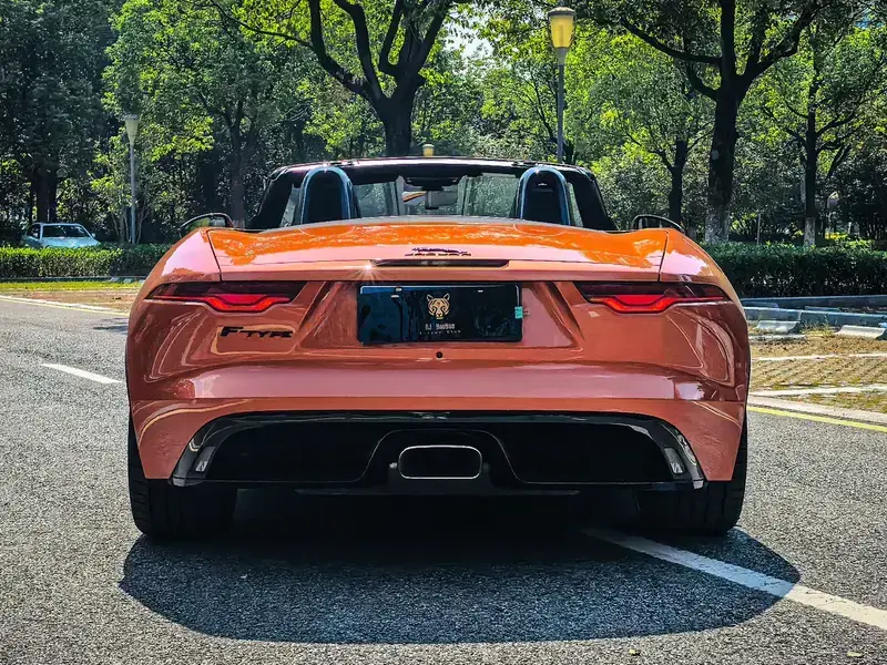 2023 Jaguar F-Type с пробегом 37 000 км