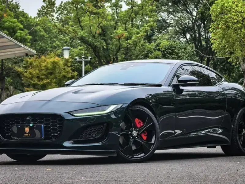 2024 Jaguar F-Type с пробегом 38 000 км